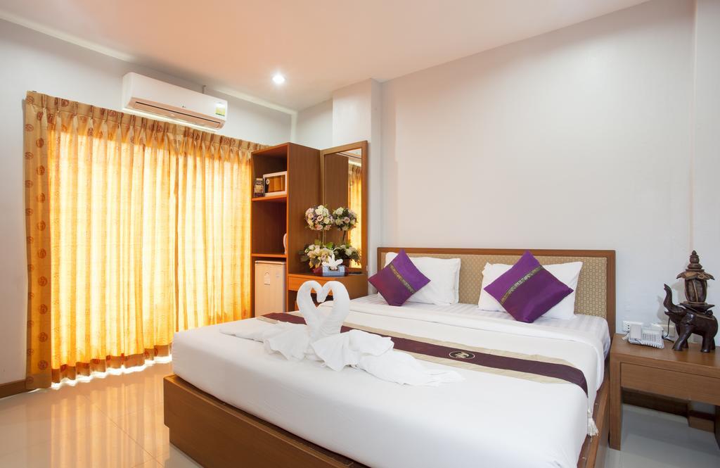 Hip Yaya Residences Patong Exterior photo