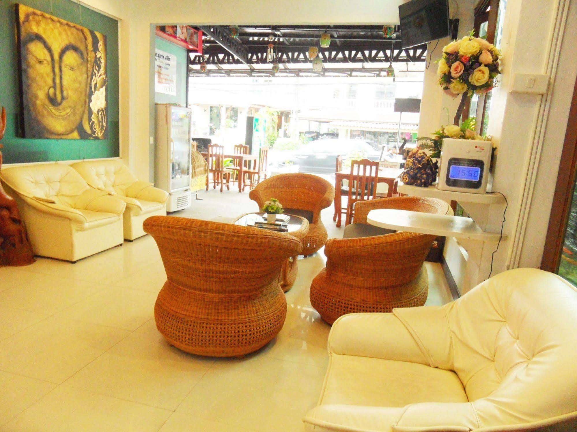 Hip Yaya Residences Patong Exterior photo